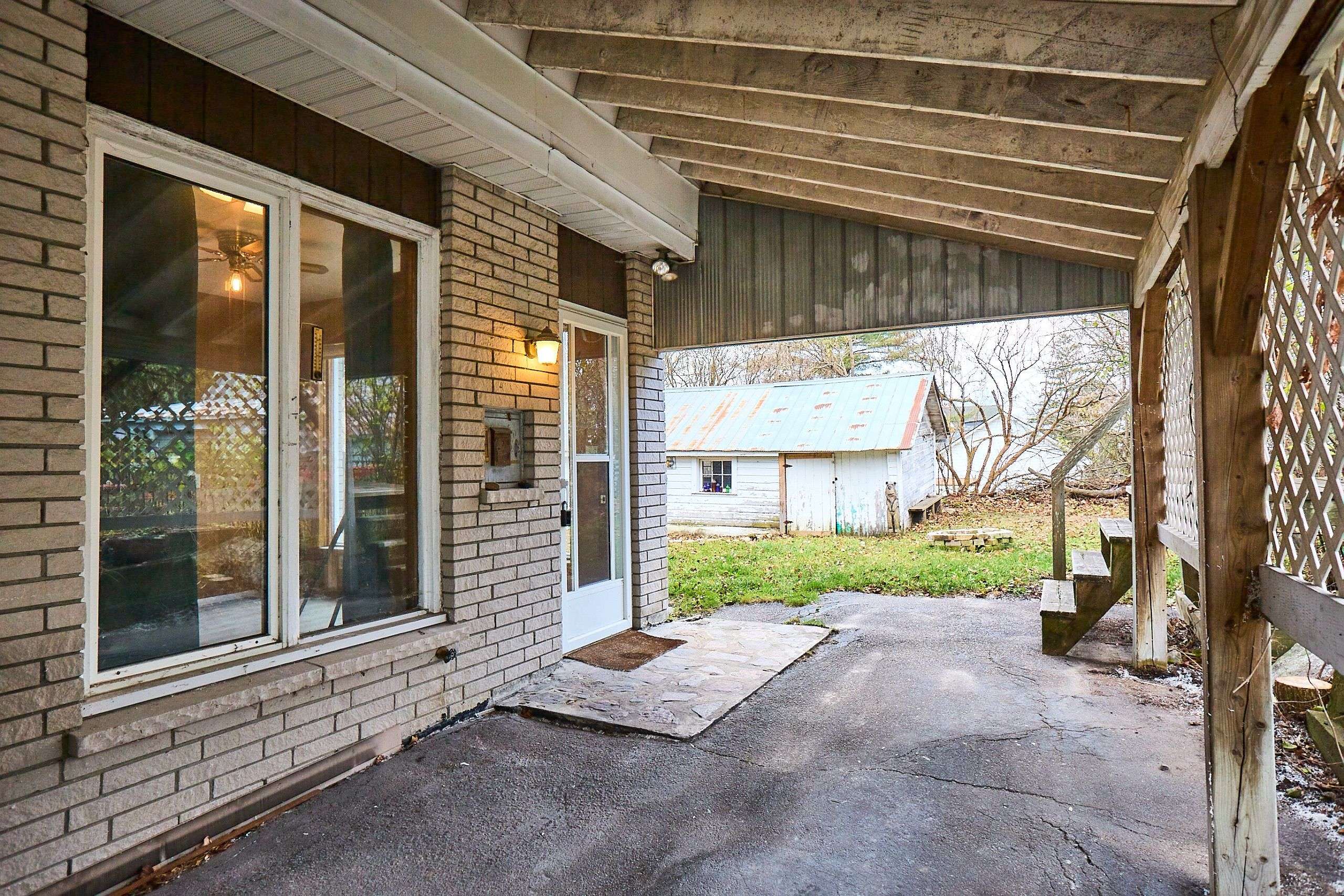 Huntsville, ON P1H 1X6,21 West ST N