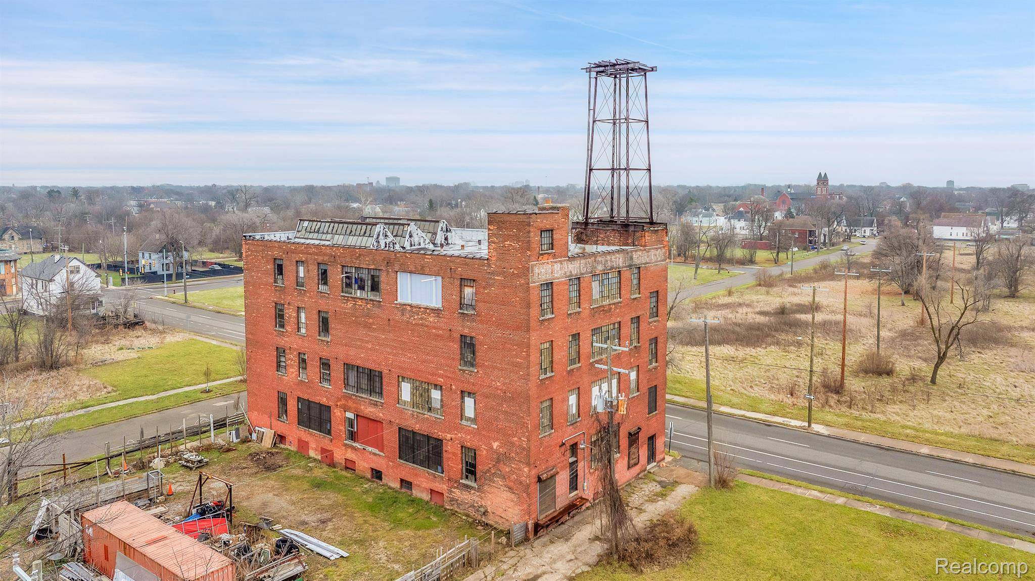 Detroit, MI 48207,2941 E WARREN AVE