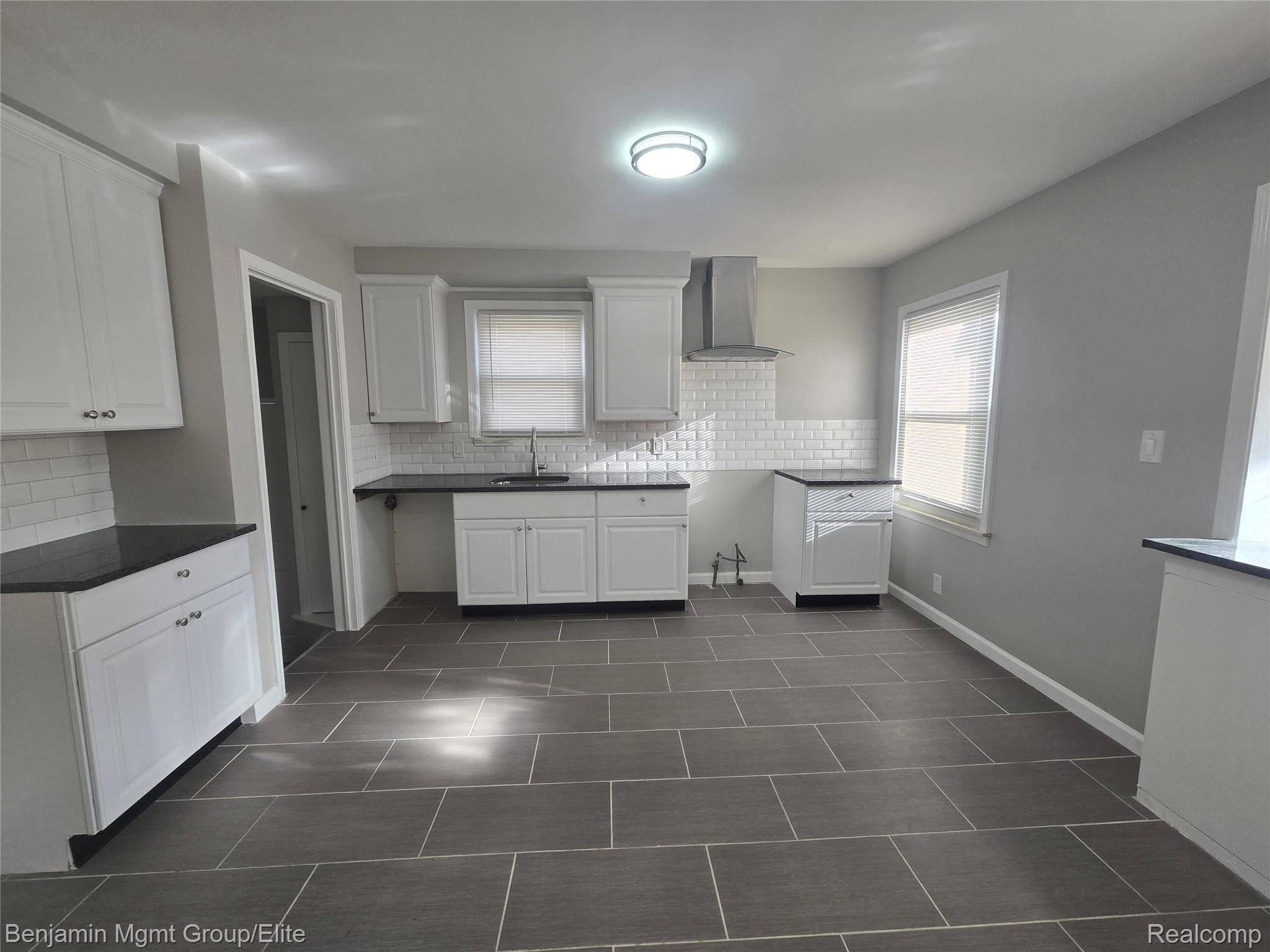 Lincoln Park, MI 48146,1590 Mill ST