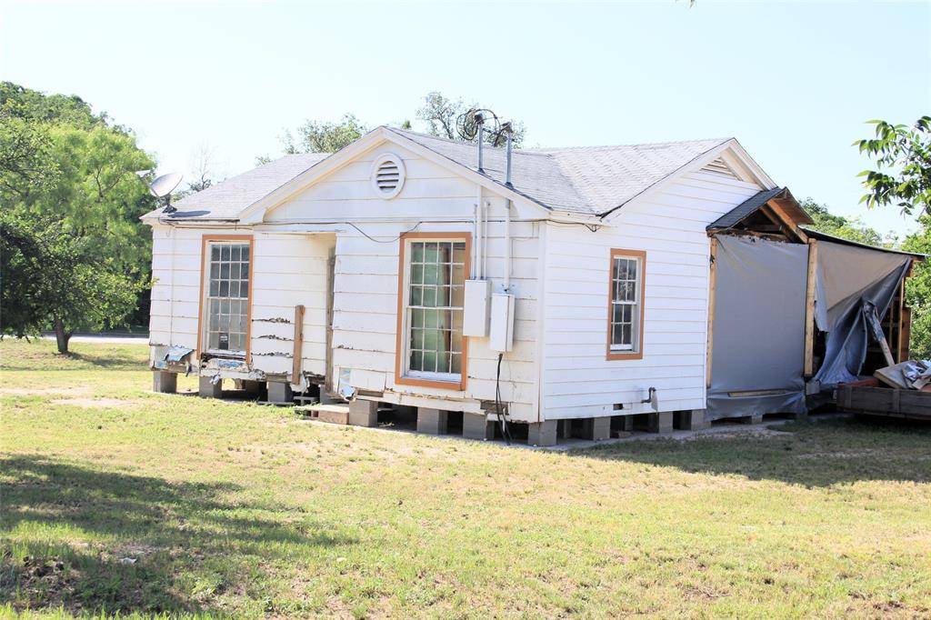 San Saba, TX 76877,501 E Church Street