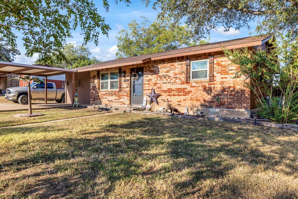 Comanche, TX 76442,201 Cottonwood Street