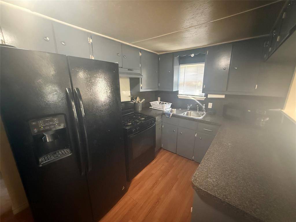 Groesbeck, TX 76642,511 W Navasota Street