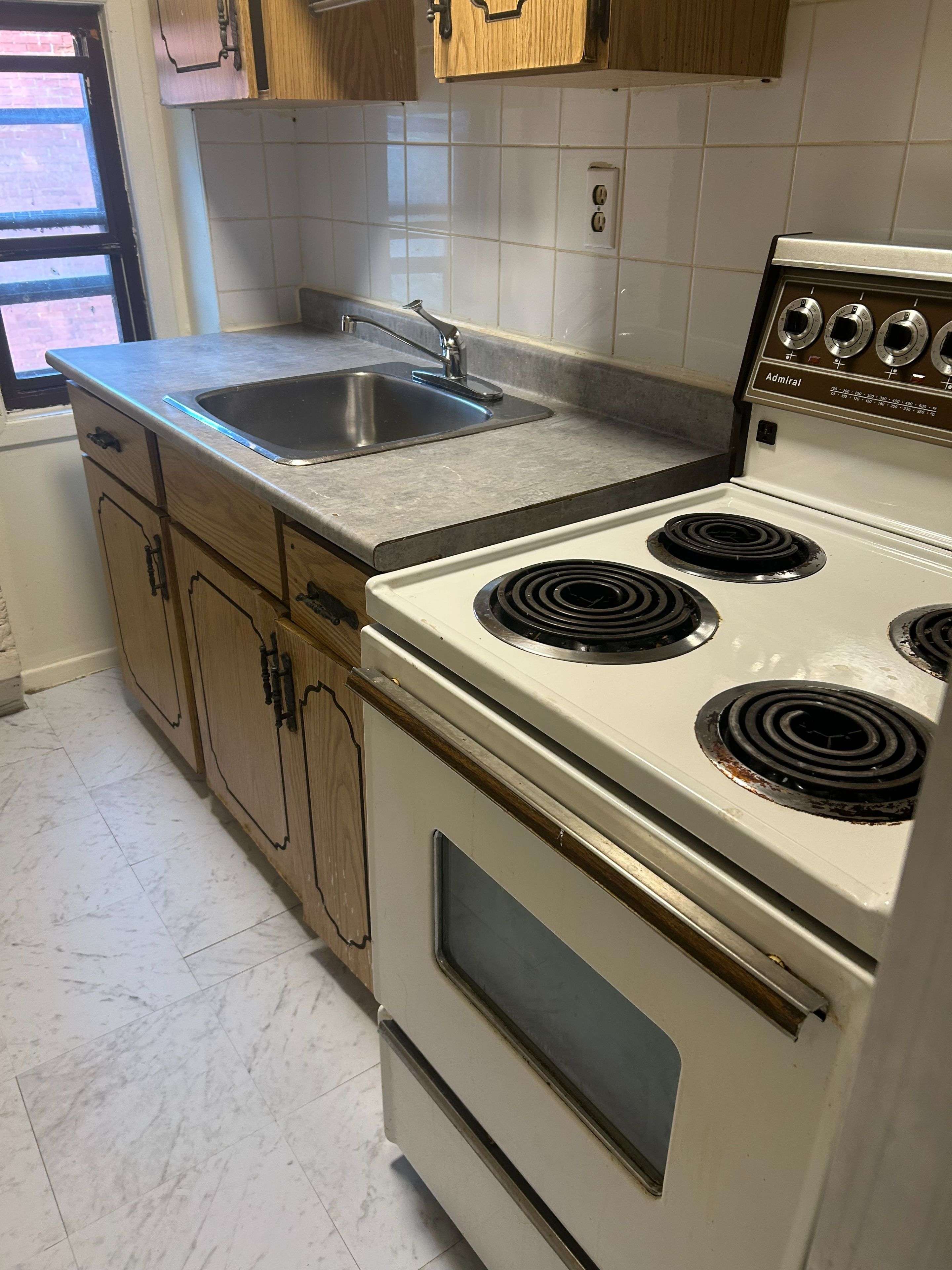 Toronto C08, ON M5A 1Z8,263 dundas ST E