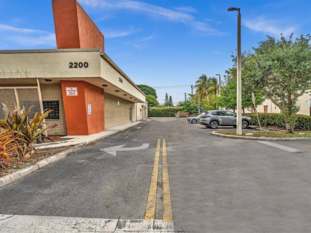 Sunrise, FL 33322,2200 N University Dr