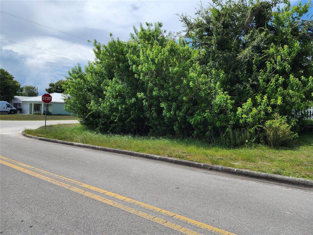 Vero Beach, FL 32962,1330 SW 4th Ave