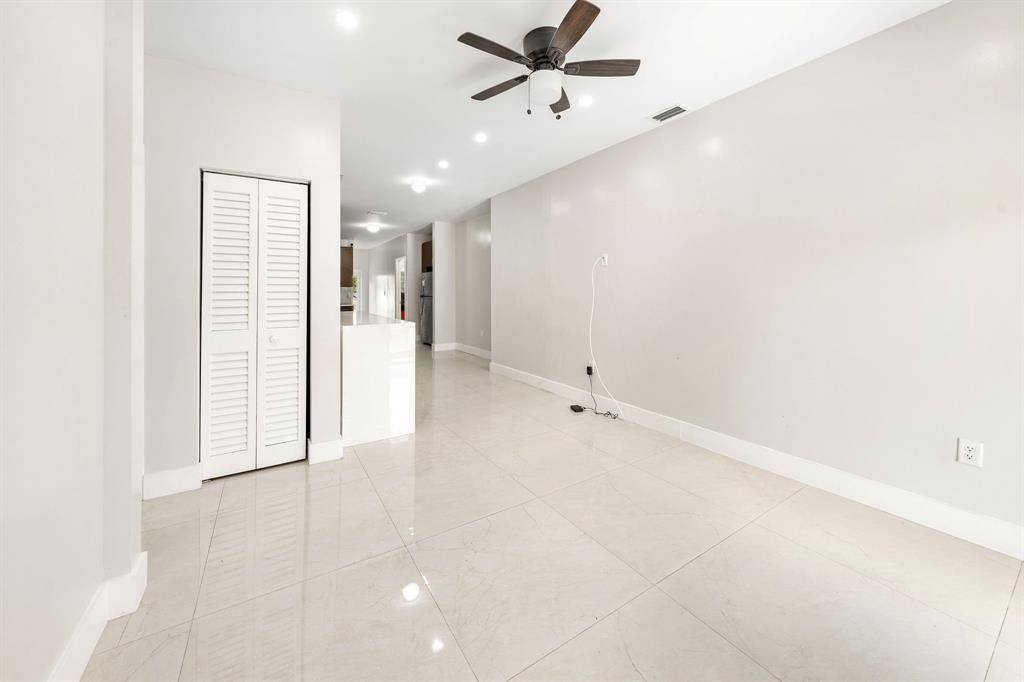 Pompano Beach, FL 33060,141 NW 12th St