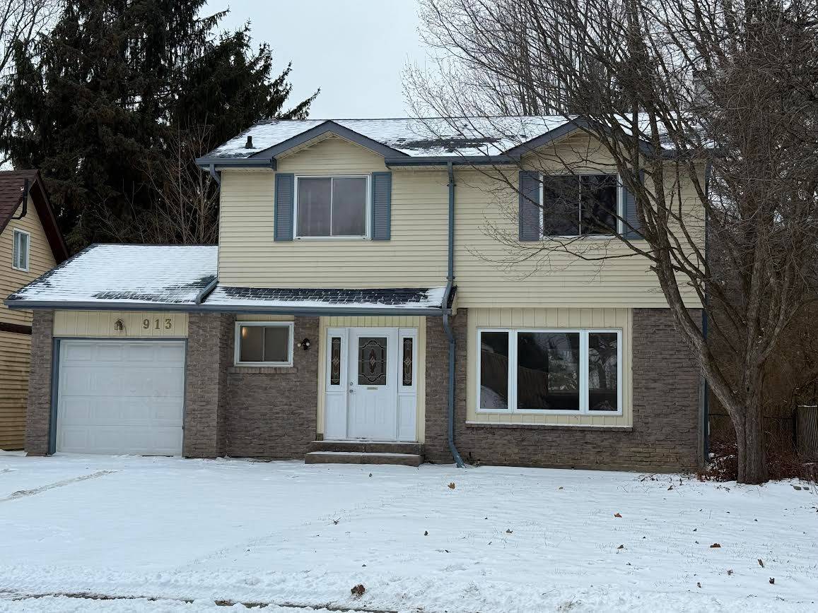 Newmarket, ON L3Y 5J5,913 Jacarandah DR