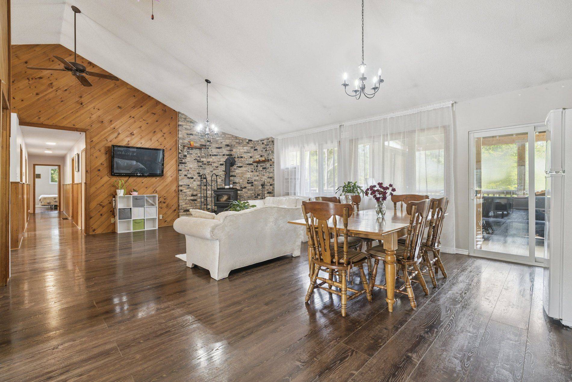 Essa, ON L0M 1B1,7521 County Road 10 N/A