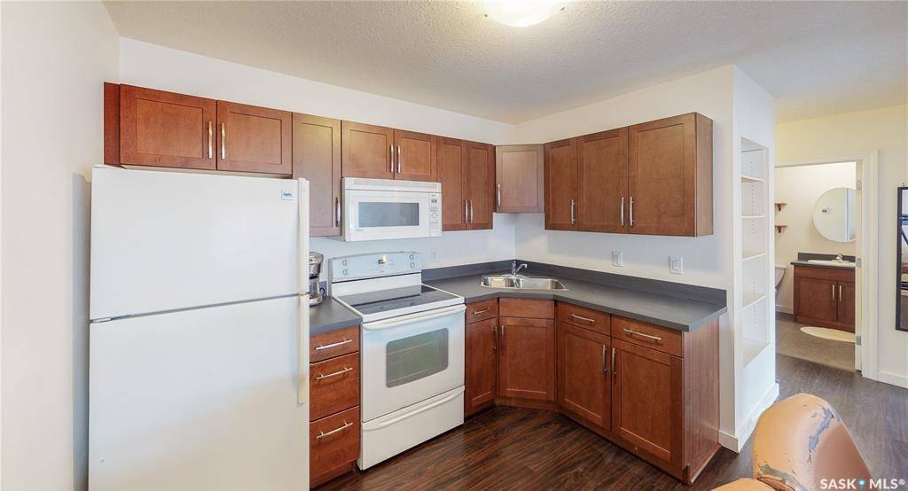 Regina, SK S4P 2M2,2060 Lorne STREET #18