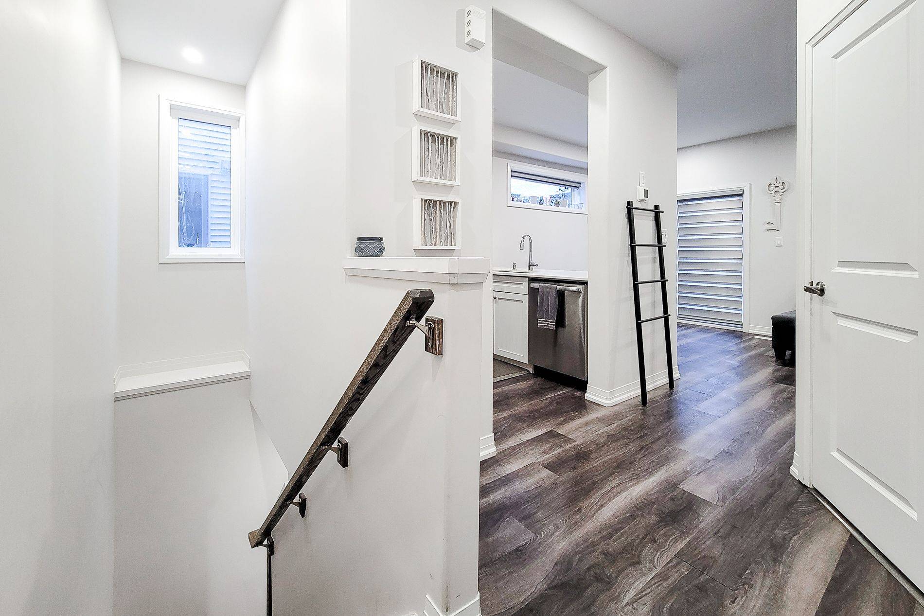 Hamilton, ON L8H 0B3,575 Woodward AVE #79