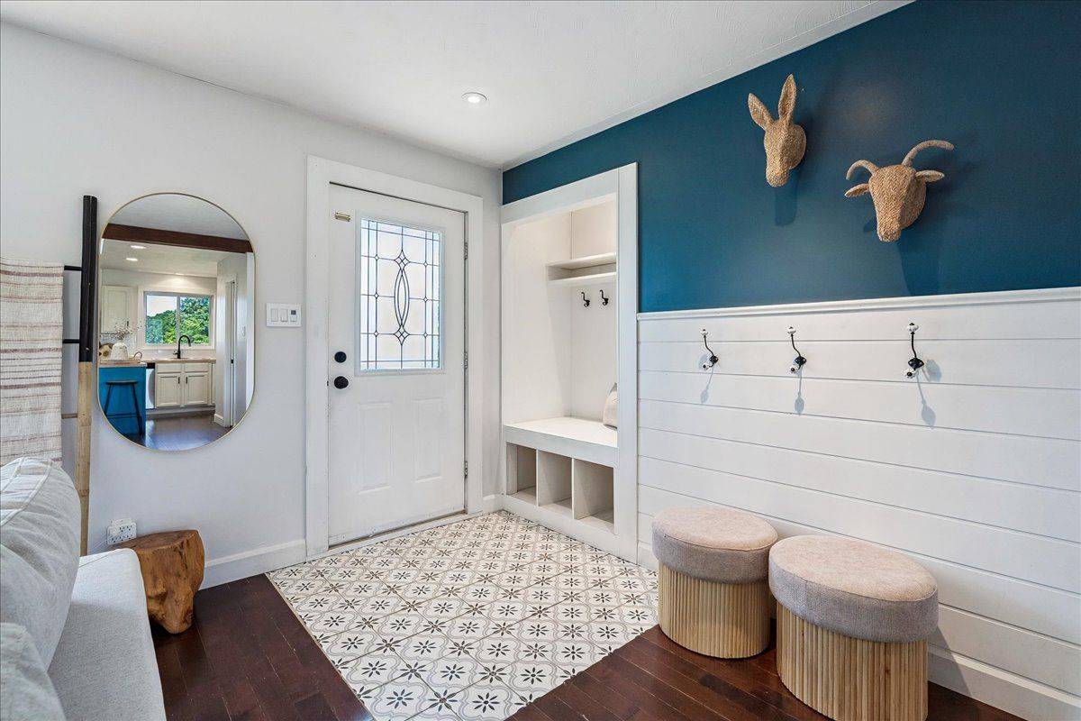 Hamilton, ON N0A 1R0,6550 Sinclairville RD