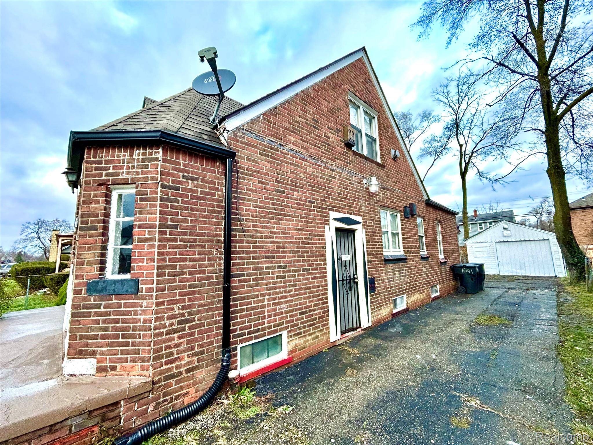 Detroit, MI 48227,14820 MARK TWAIN ST