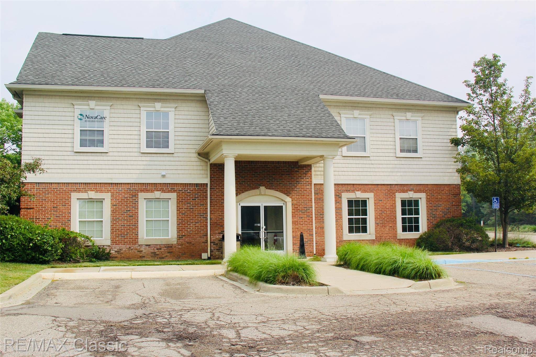 Milford, MI 48381,1550 N Milford RD #101 B