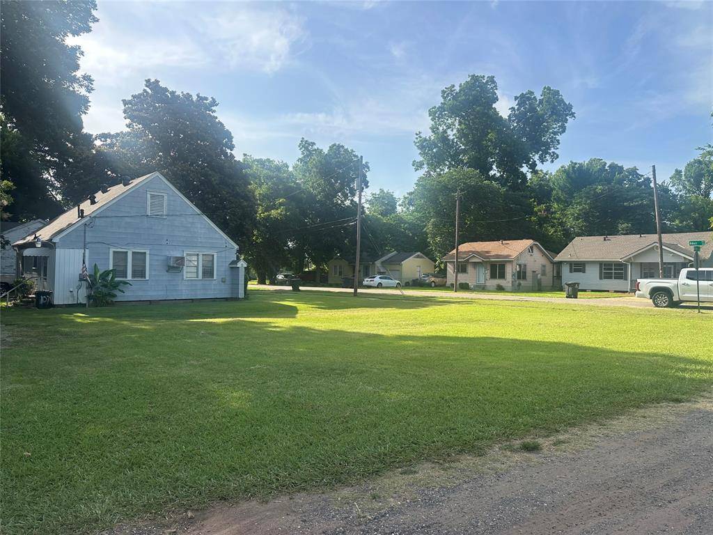 Bossier City, LA 71111,105 Adair Street