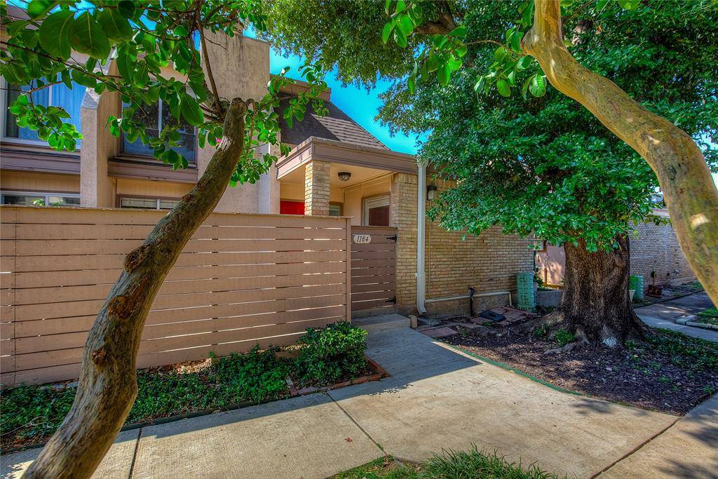 Dallas, TX 75220,3121 Park Lane #1184