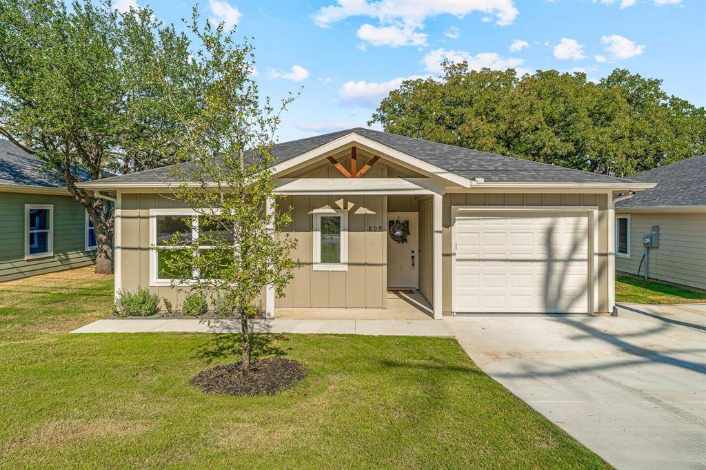 Granbury, TX 76049,809 Branding Iron Trail