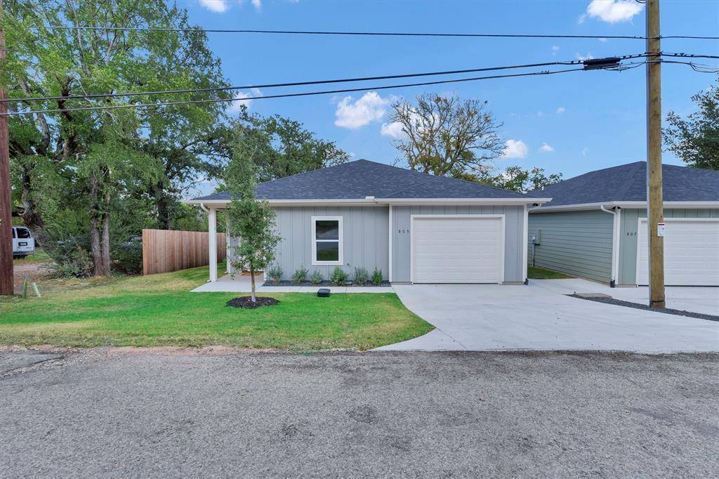 Granbury, TX 76049,805 Branding Iron Trail