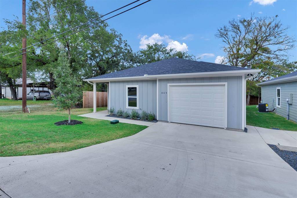 Granbury, TX 76049,805 Branding Iron Trail