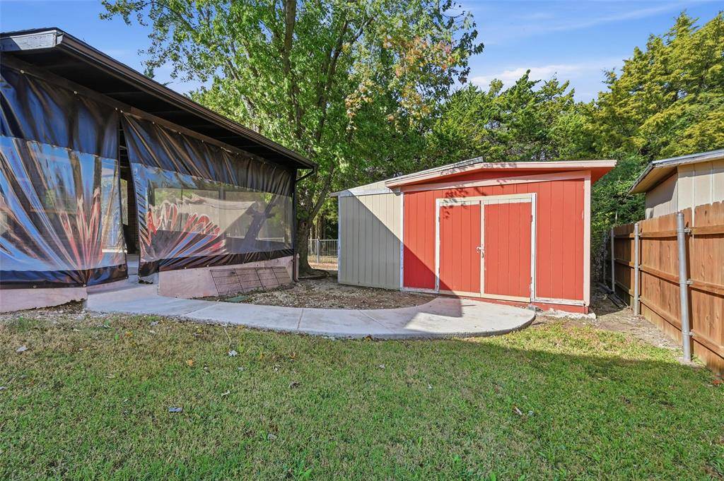 Desoto, TX 75115,305 Wylie Creek Place