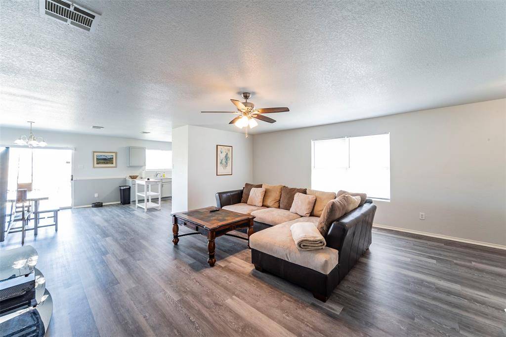 Fort Worth, TX 76108,9844 Sparrow Hawk Lane