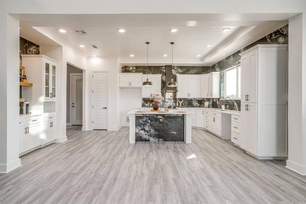 Joshua, TX 76058,9316 Granda Vista