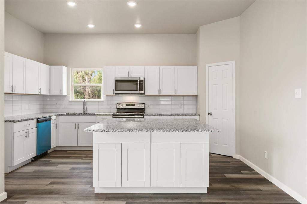 Ennis, TX 75119,200 Avenue B