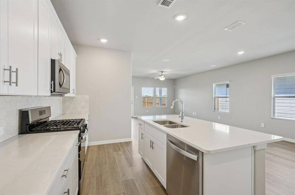 Mckinney, TX 75071,613 Clover Creek Drive