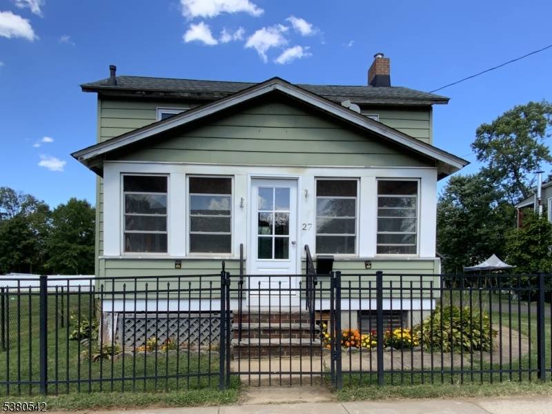 Somerville Boro, NJ 08876,27 2Nd St