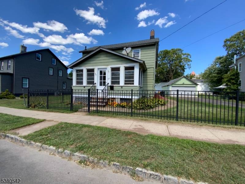 Somerville Boro, NJ 08876,27 2Nd St