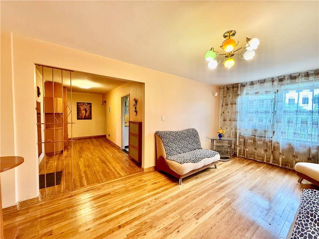 Brooklyn, NY 11235,2685 East 7th ST #4M