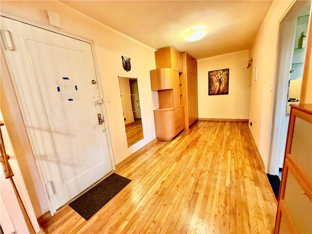 Brooklyn, NY 11235,2685 East 7th ST #4M