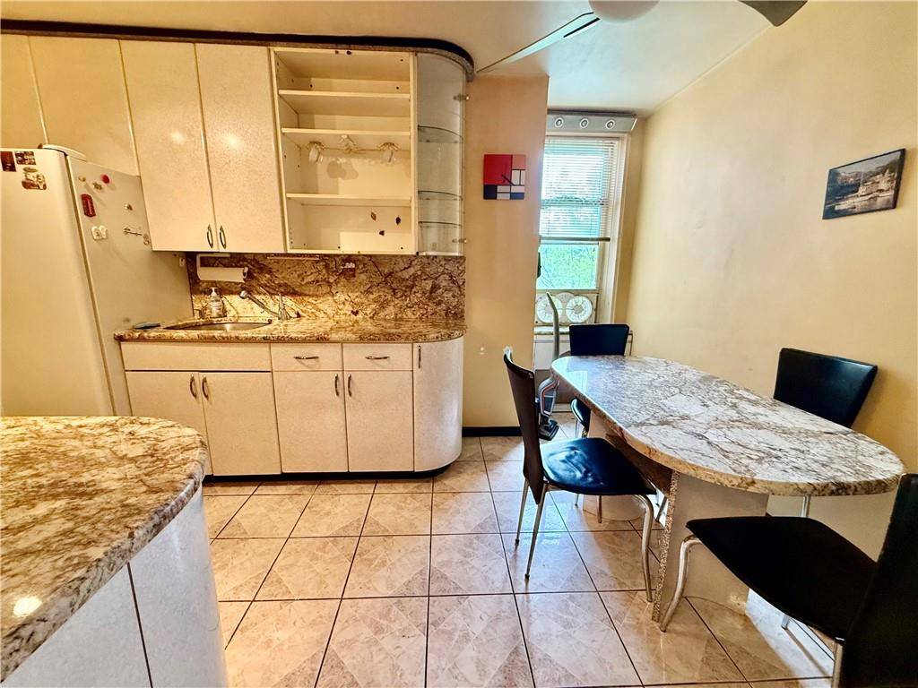 Brooklyn, NY 11235,2685 East 7th ST #4M