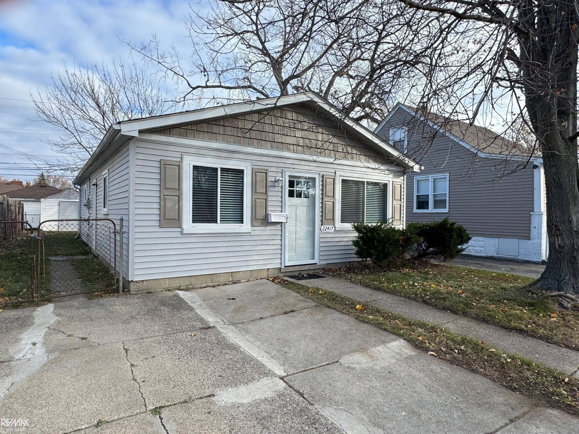 Saint Clair Shores, MI 48080,22417 Maxine ST