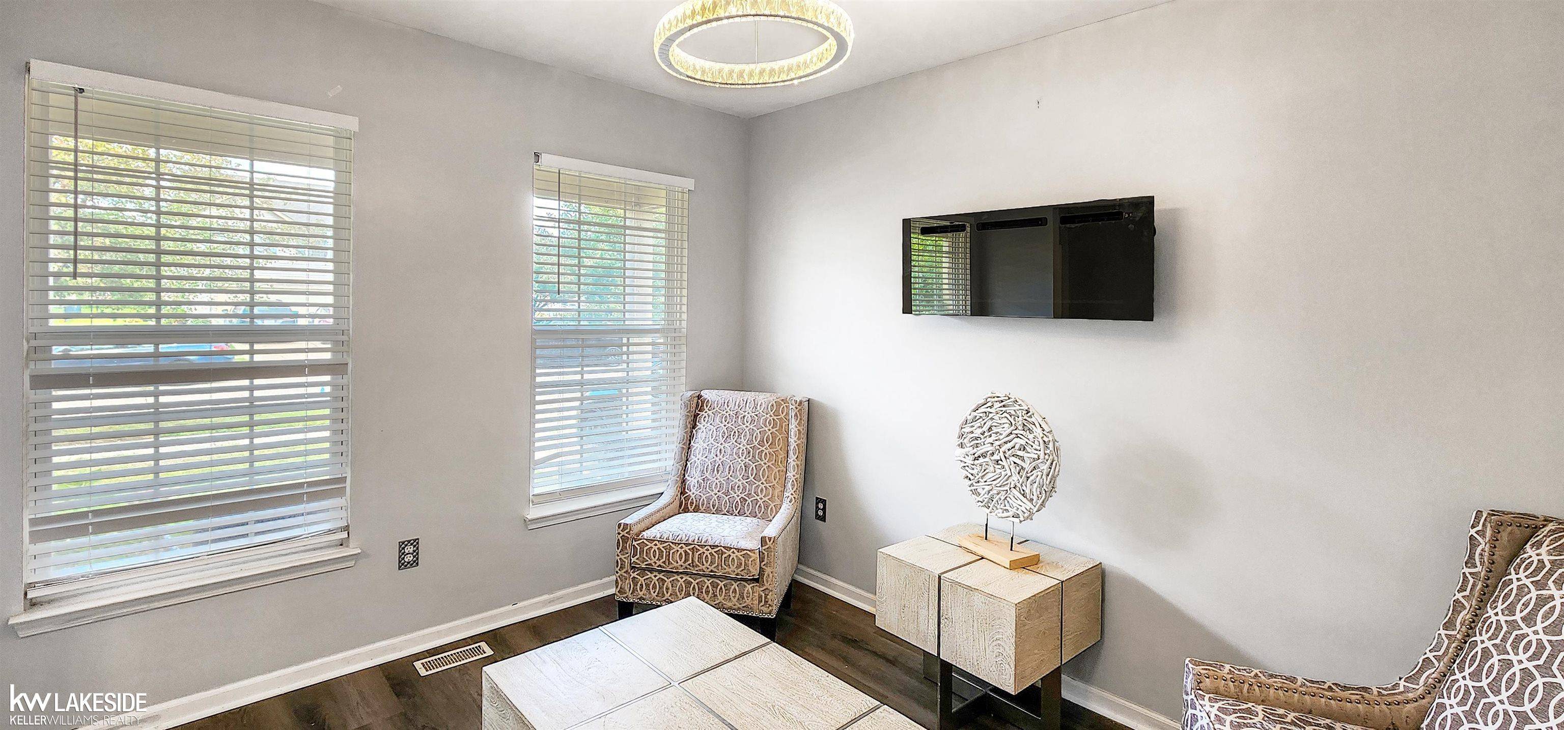 Romulus, MI 48174,39025 Buckingham DR