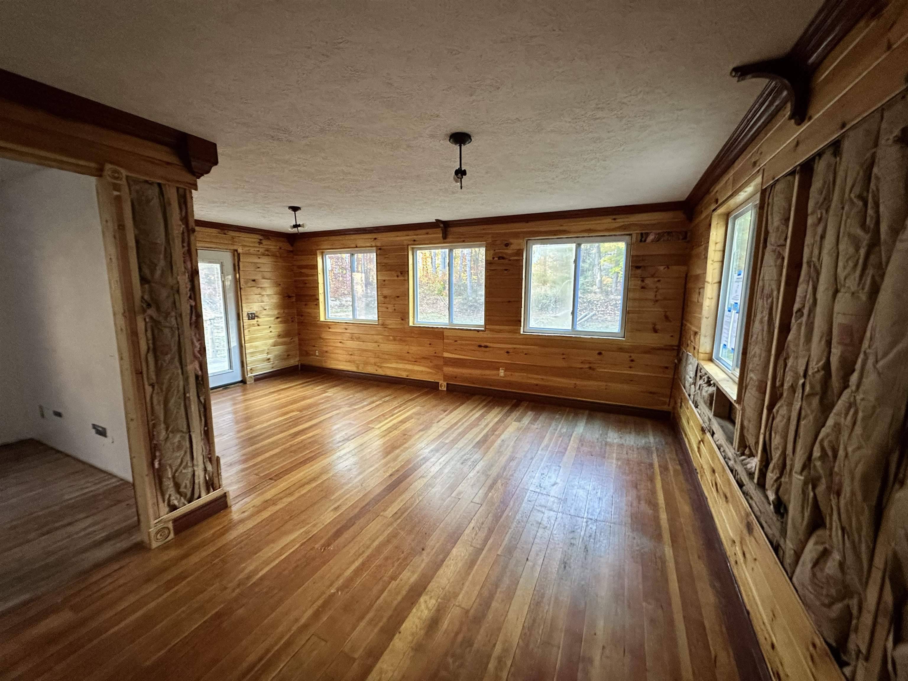 Fife Lake, MI 49633,303 Oak ST