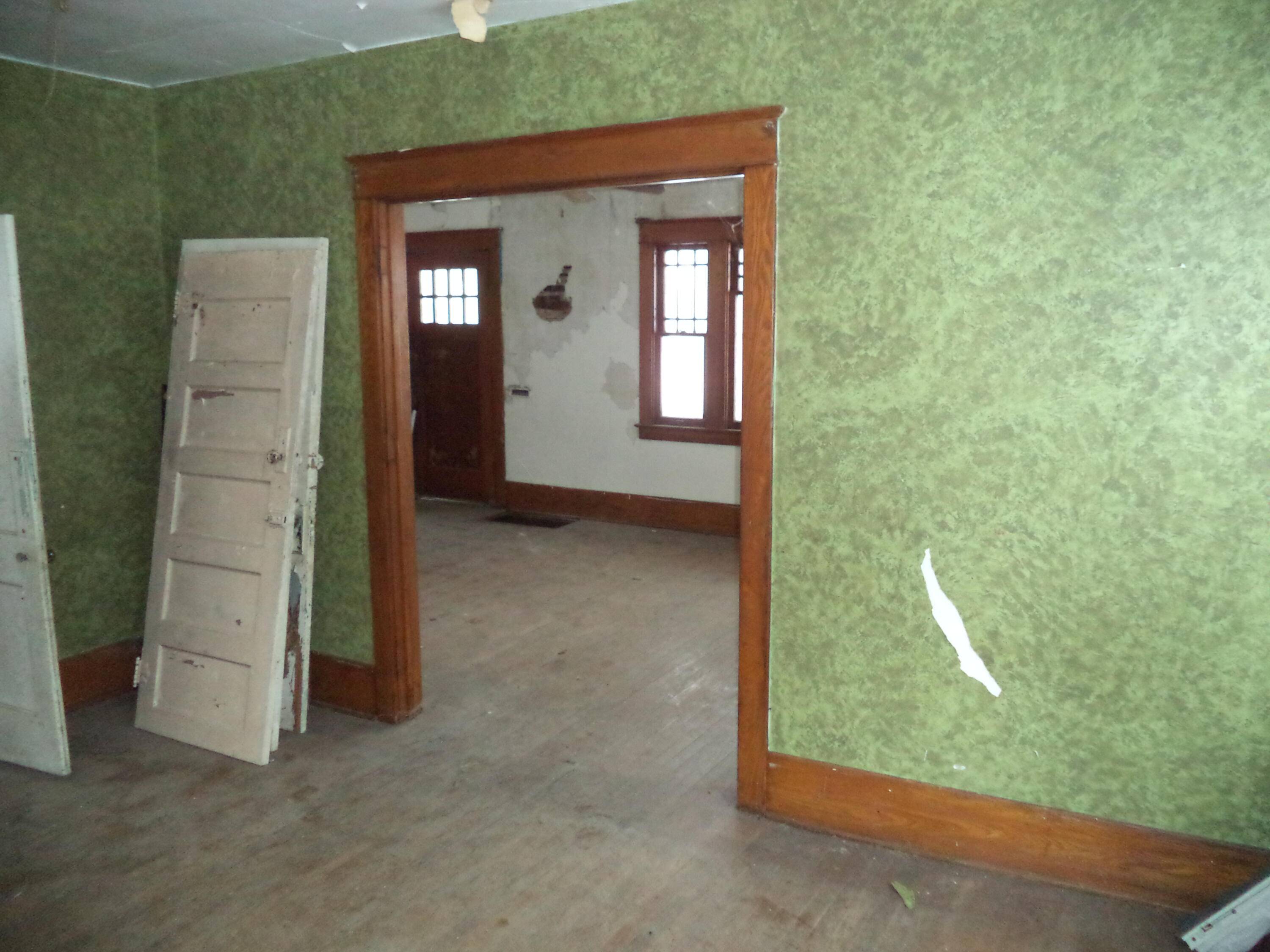 Flint, MI 48503,841 E 8th ST