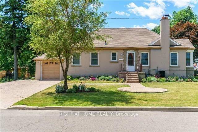 Toronto E08, ON M1M 1N6,2913 Kingston RD