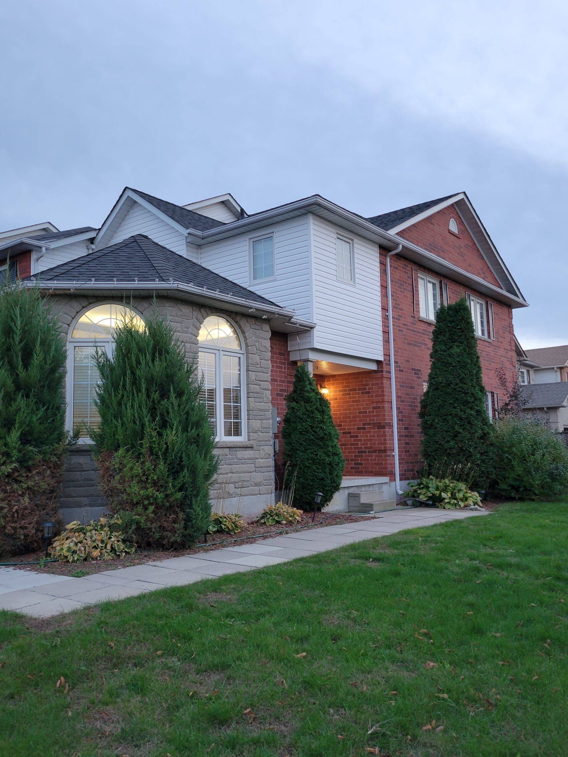 Clarington, ON L1E 3E6,88 Wade SQ