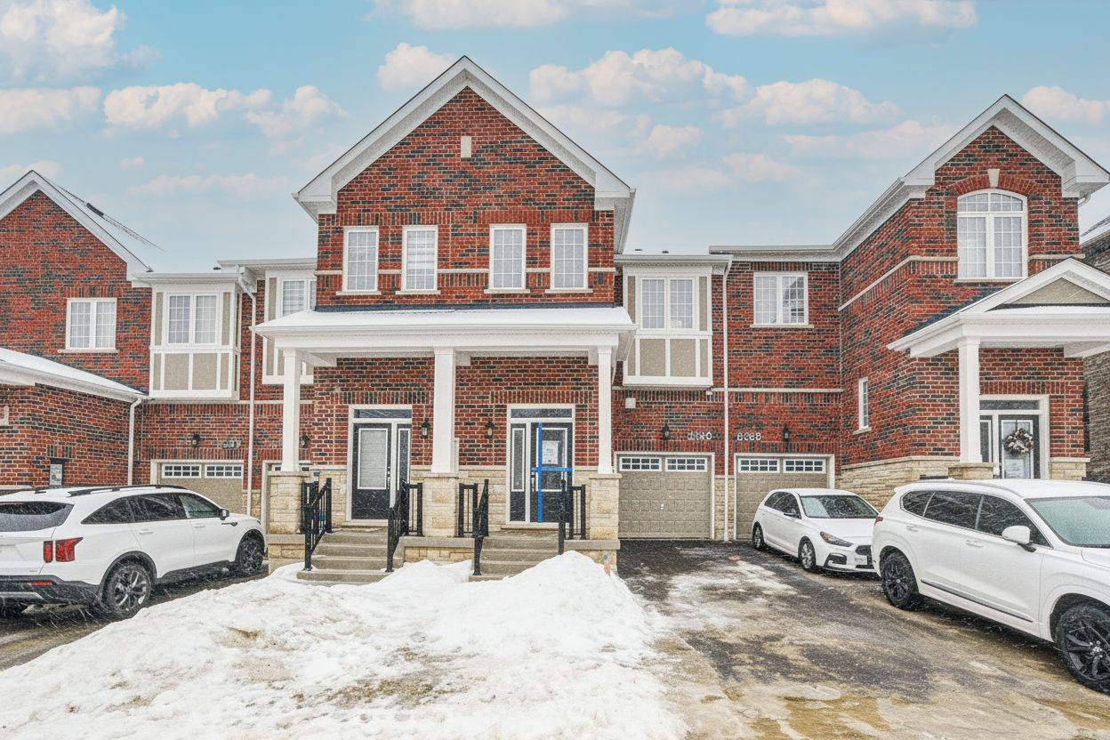 Pickering, ON L1X 0T3,3386 Salt Springs DR