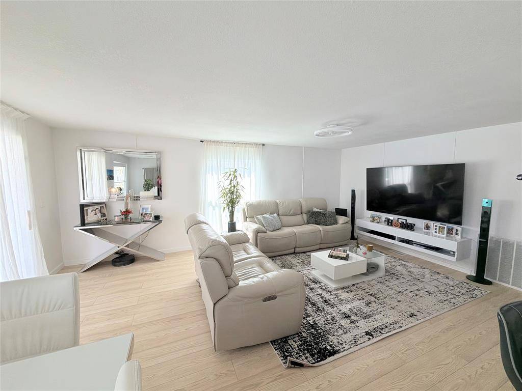 Fort Lauderdale, FL 33312,5221 SW 25th Ave