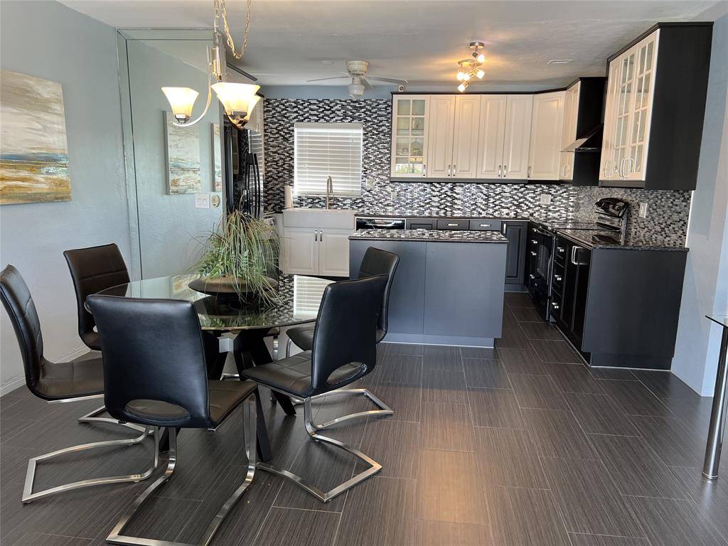 Pompano Beach, FL 33062,999 N Riverside Dr #9