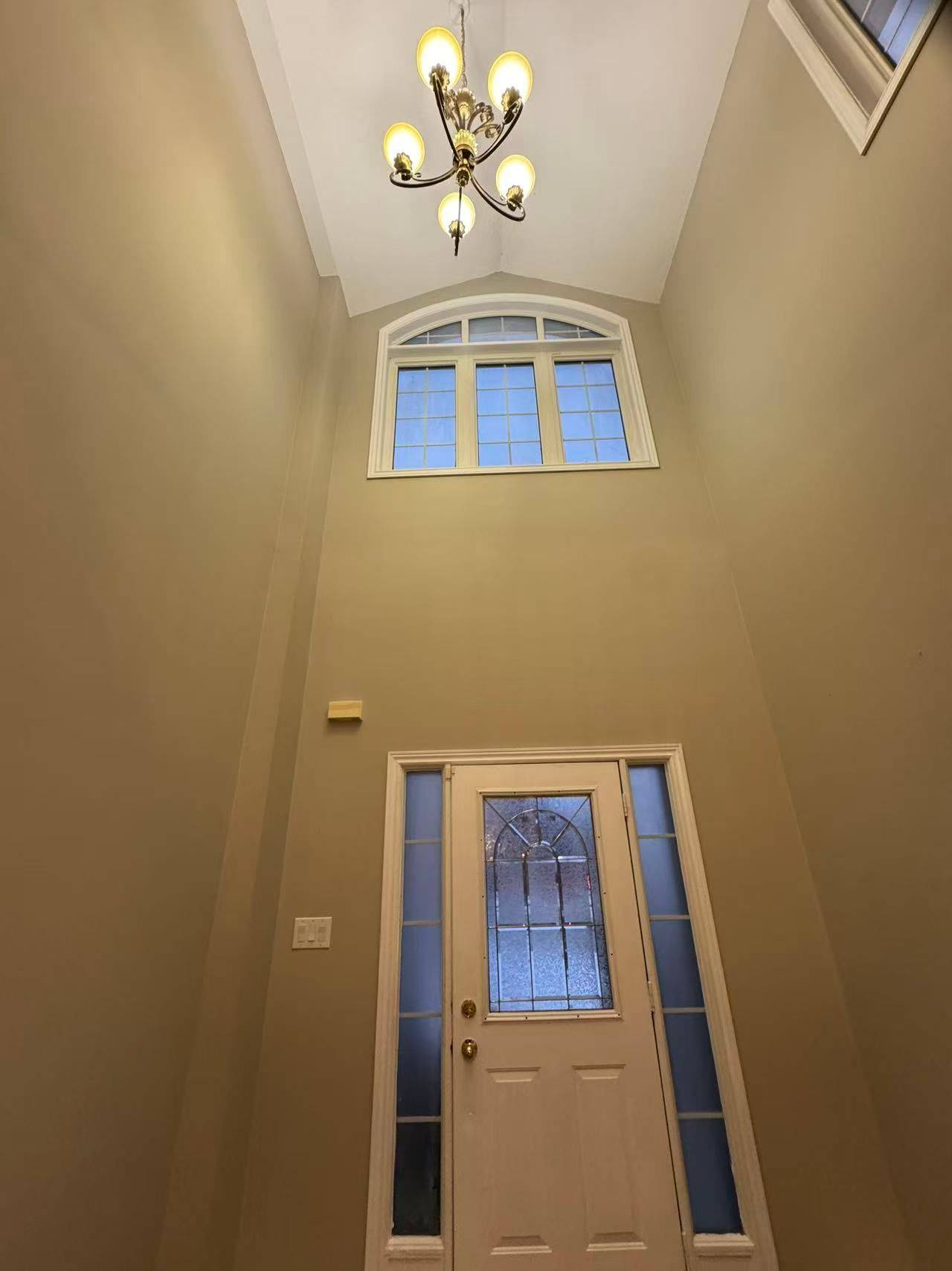 Georgina, ON L4P 4G3,79 Ian DR