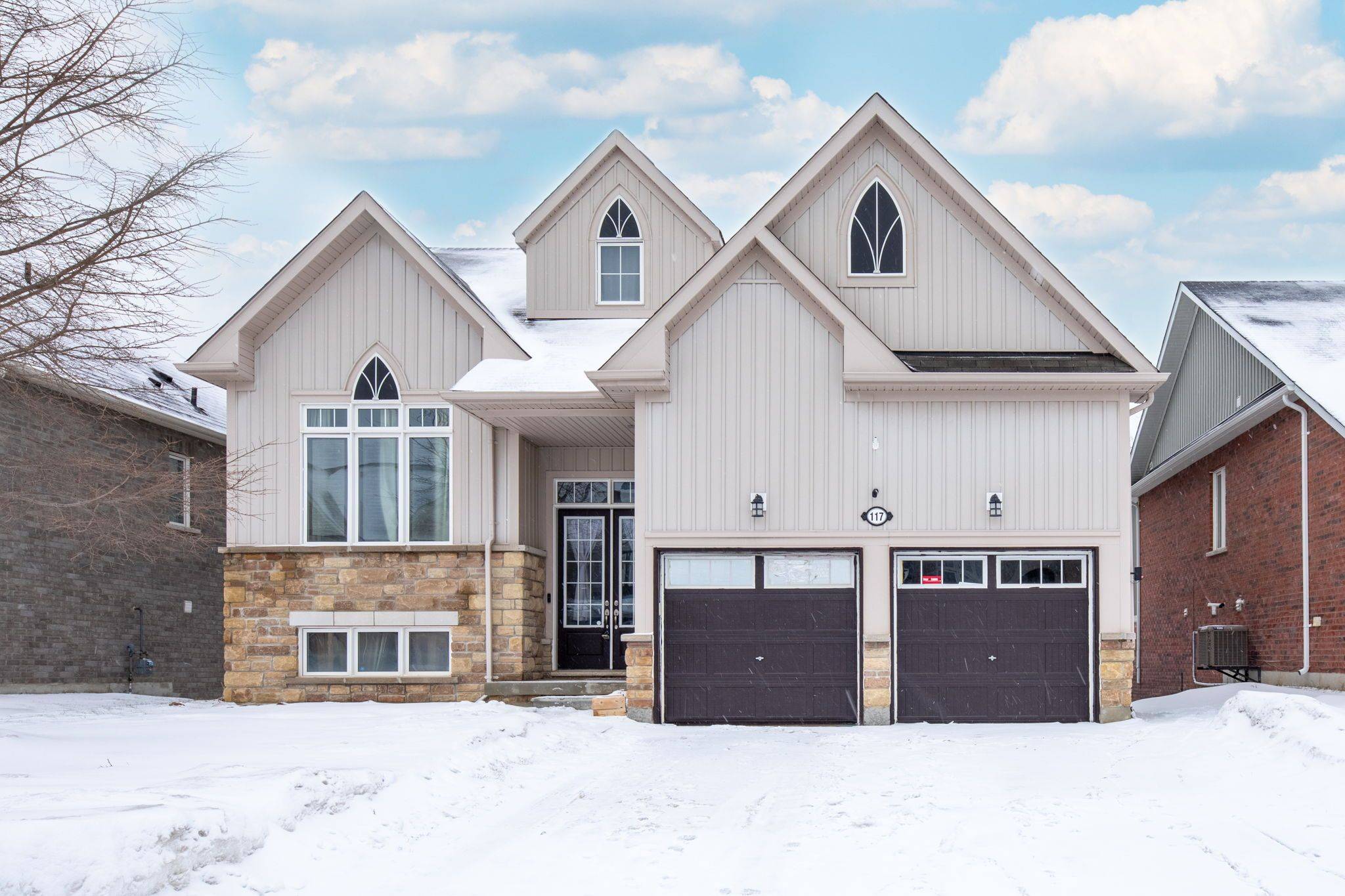 Wasaga Beach, ON L9Z 1P2,117 Allegra DR