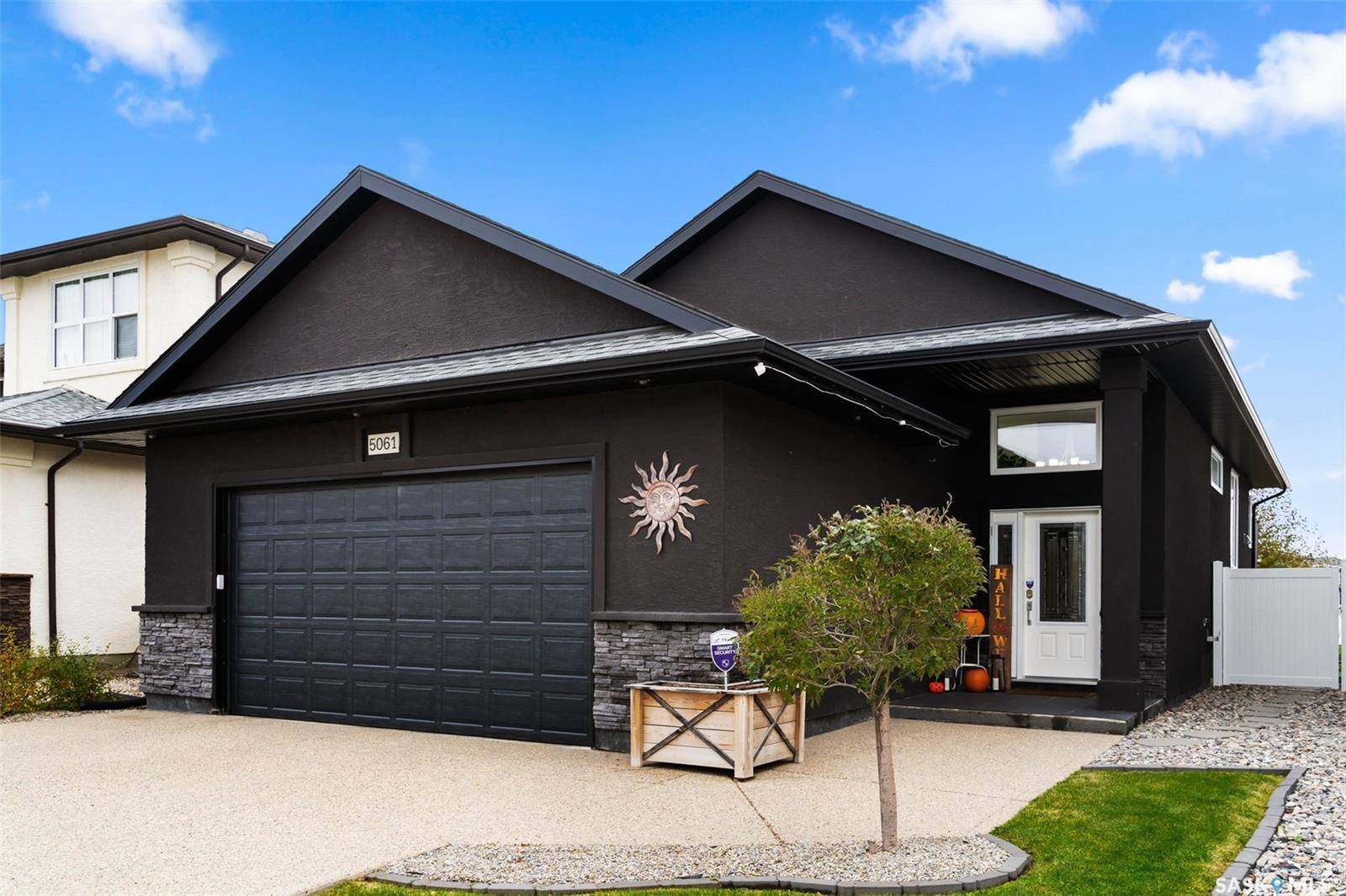 Regina, SK S4W 0H5,5061 Snowbirds CRESCENT