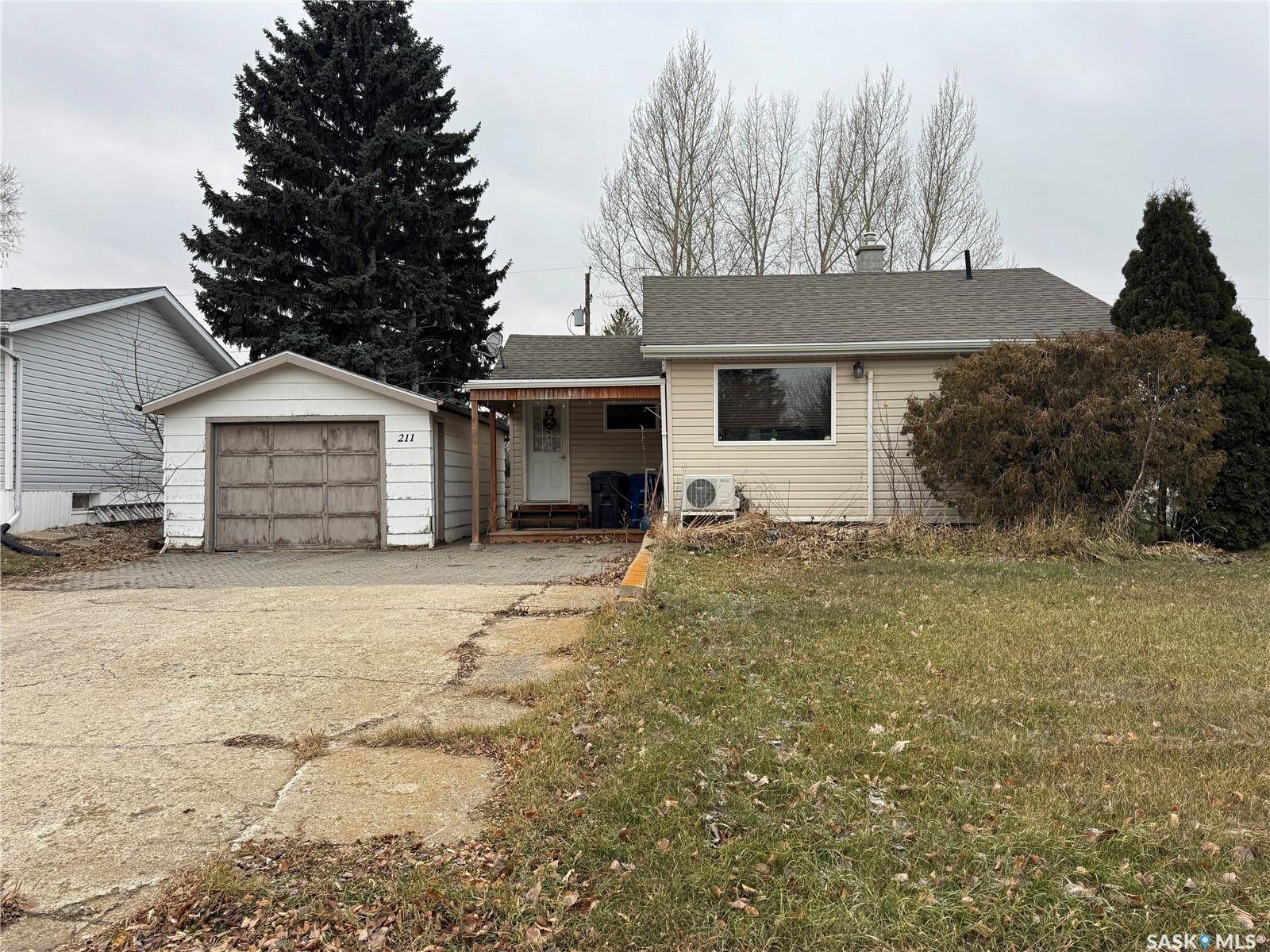 Wynyard, SK S0A 4T0,211 8th STREET E