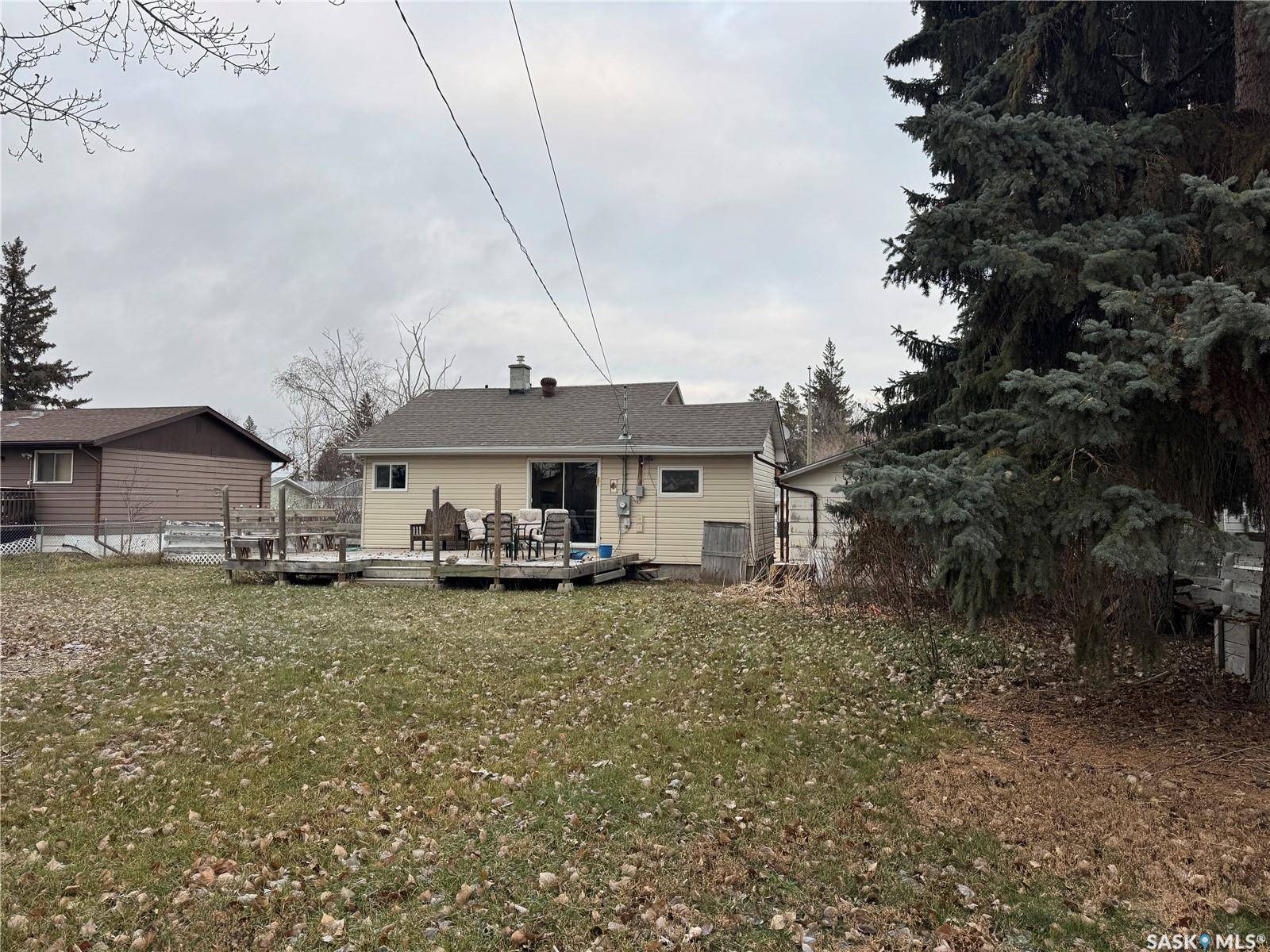 Wynyard, SK S0A 4T0,211 8th STREET E