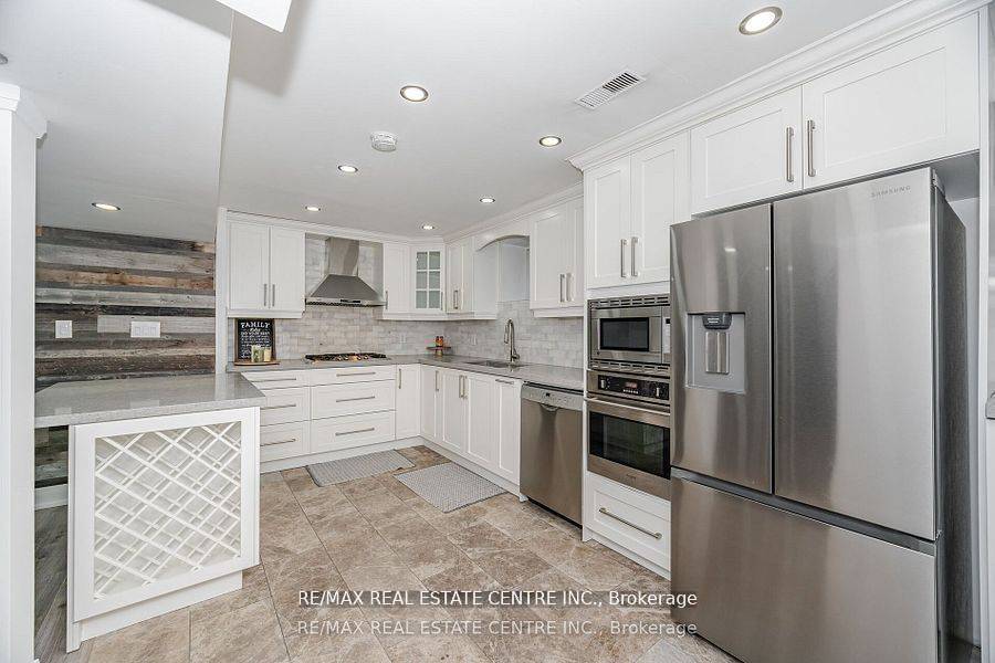 Brampton, ON L7A 2P4,8 Duffield RD #Bsmt