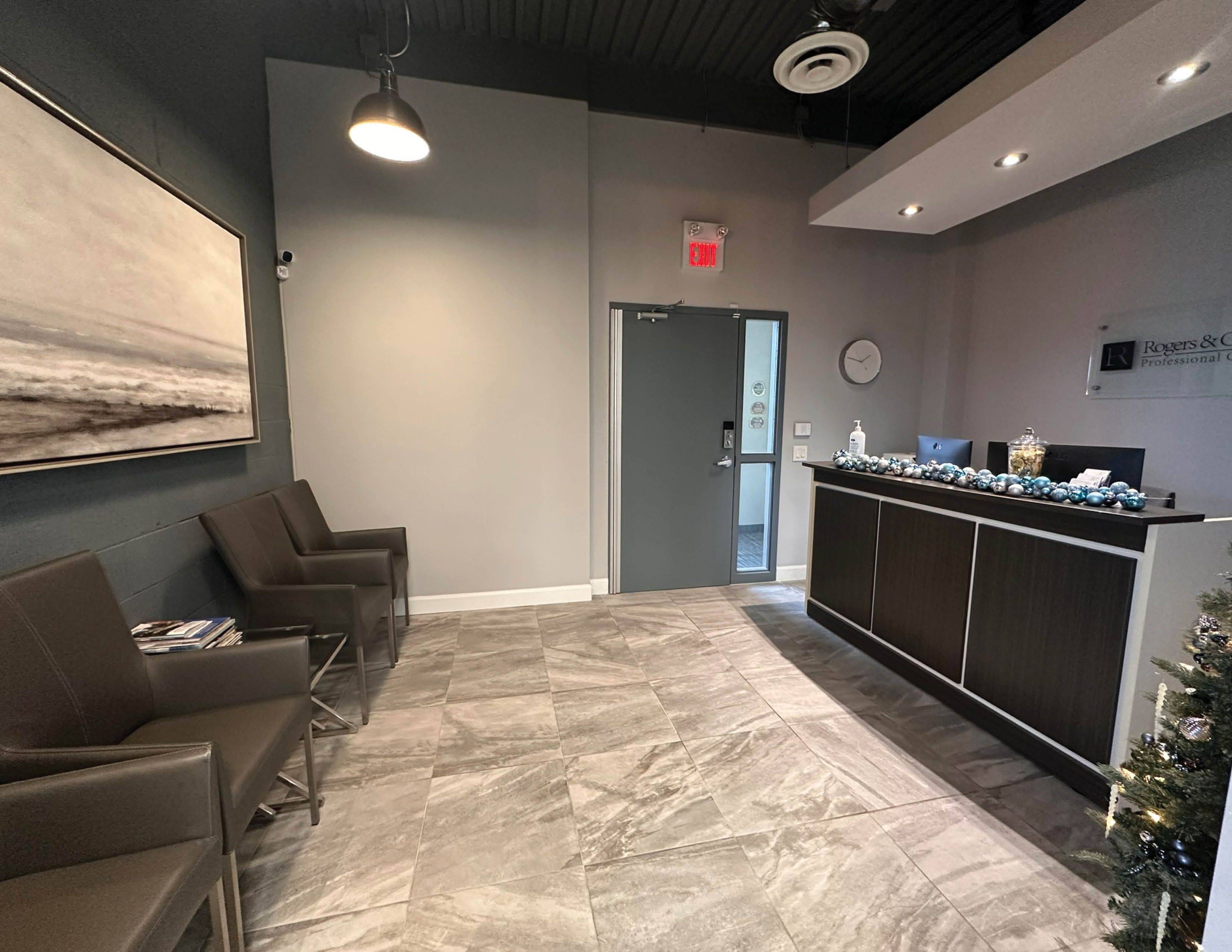 Oakville, ON L6K 2E9,233 Speers RD #16