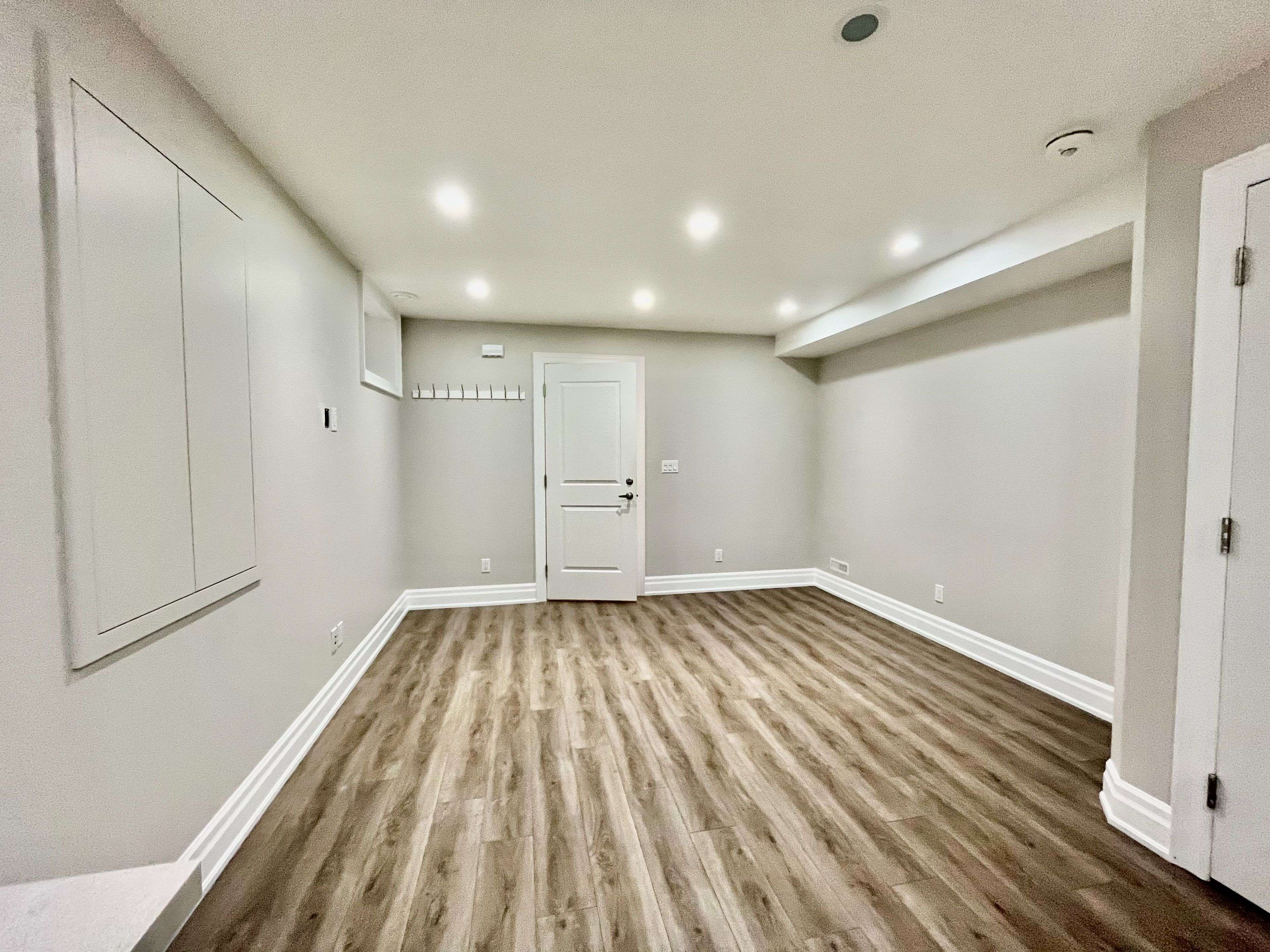 Toronto W02, ON M6P 3W1,69 Symington AVE #bsmt