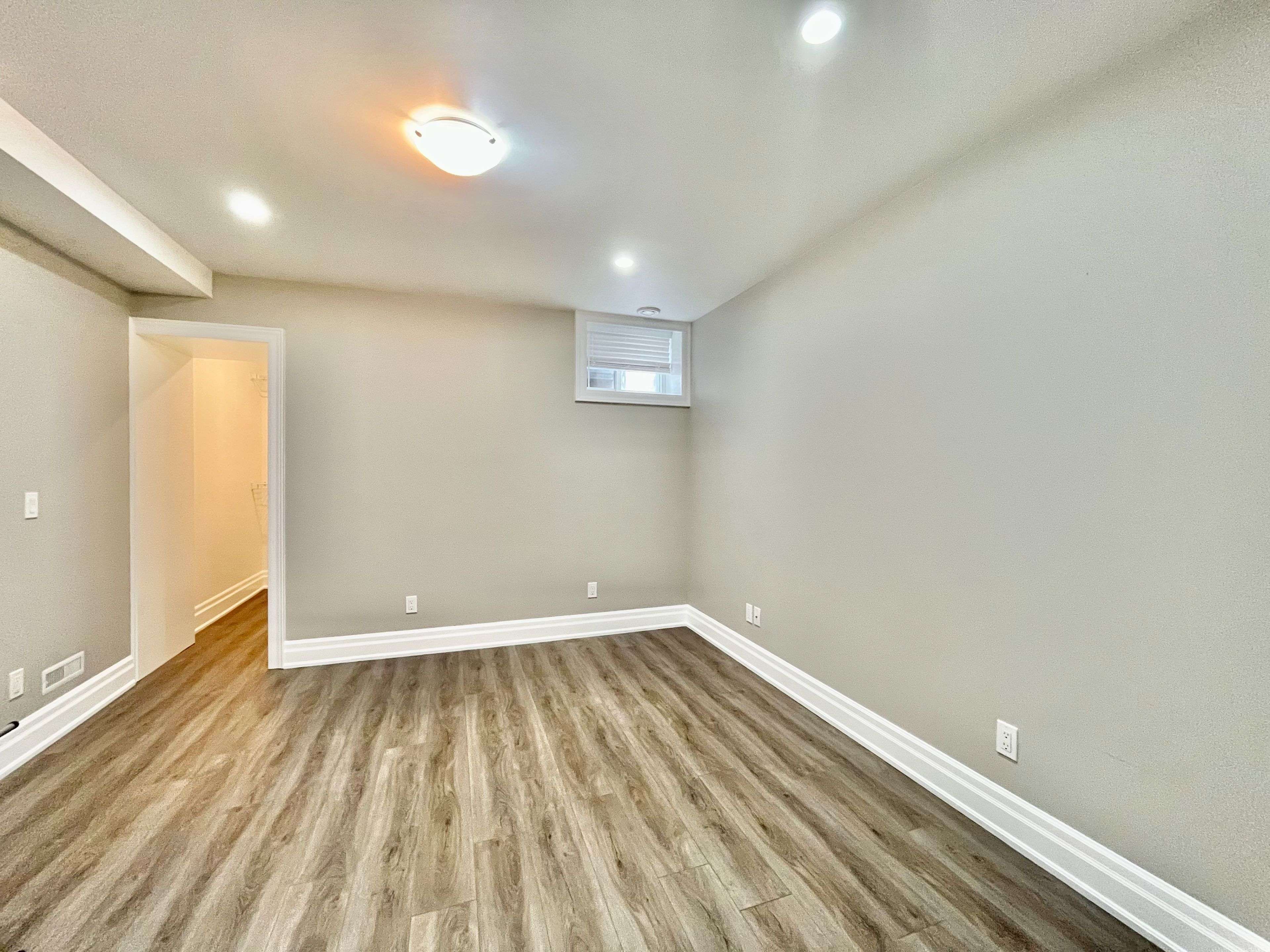 Toronto W02, ON M6P 3W1,69 Symington AVE #bsmt